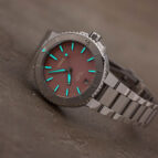 Aquis Date 36.5 mm
